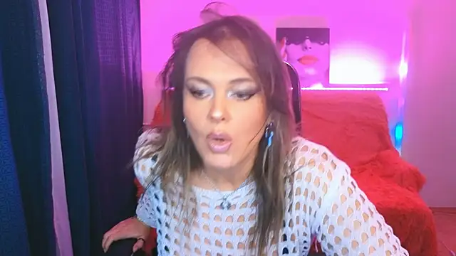 Snapshot of AnielaFox chatting on 03-16-25, 07:37 AnielaFox online show from 03-16-25, 07:37