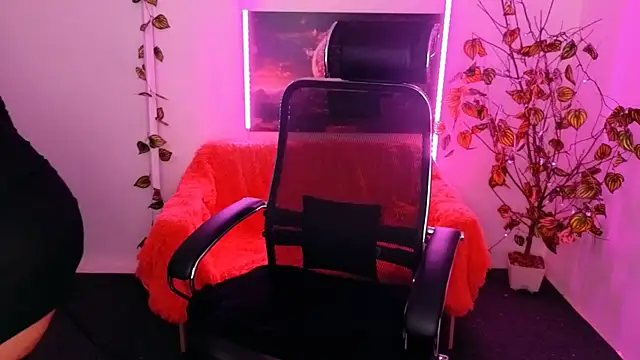 Snapshot of AnielaFox chatting on 11-15-25, 06:55 AnielaFox online show from 11-15-25, 06:55