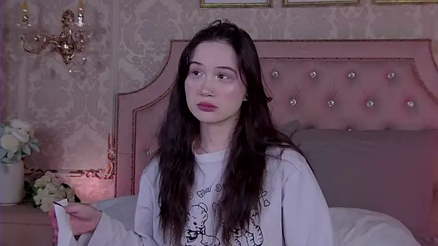 Snapshot of HeatherSweet_ chatting on 02-04-26, 06:03 HeatherSweet online show from 02-04-26, 06:03