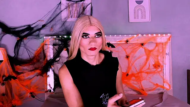 Snapshot of Emily_Castillo_1 chatting on 10-08-25, 04:54 Emily Castillo 1 online show from 10-08-25, 04:54