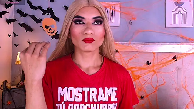 Snapshot of Emily_Castillo_1 chatting on 10-26-25, 05:13 Emily Castillo 1 online show from 10-26-25, 05:13