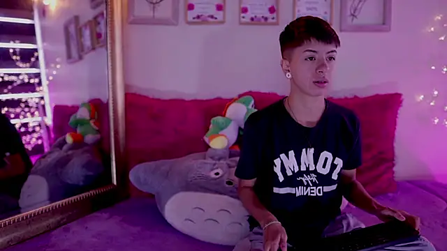 tommy blue online show from 03-15-25, 01:18