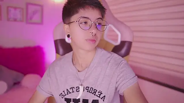 tommy blue online show from 04-06-26, 12:39