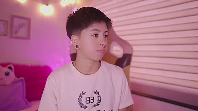 tommy blue online show from 04-09-26, 12:32