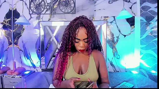 Snapshot of CandyMartinez_ chatting on 07-17-26, 08:24 CandyMartinez online show from 07-17-26, 08:24