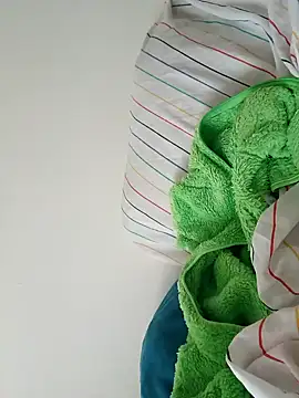 Snapshot of BellyDancer1 chatting on 10-29-25, 08:27 BellyDancer1 online show from 10-29-25, 08:27