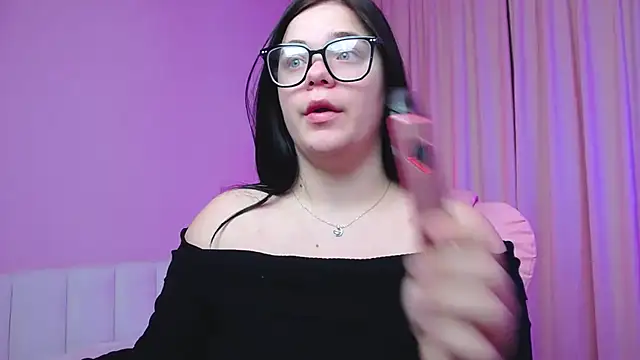 Snapshot of Eliss_Shyyo chatting on 03-09-25, 04:27 Eliss Shyyo online show from 03-09-25, 04:27