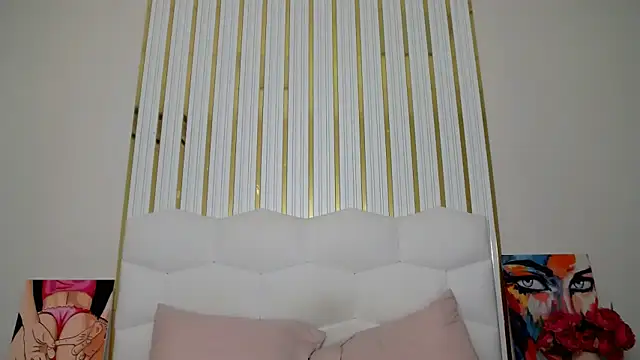 Snapshot of Eliss_Shyyo chatting on 10-04-25, 05:05 Eliss Shyyo online show from 10-04-25, 05:05