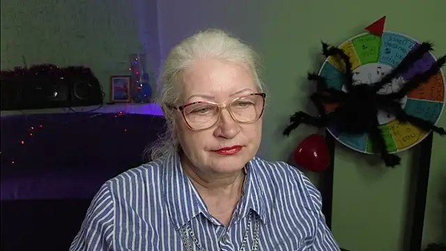 Maya Mayflower online show from 03-03-25, 12:37