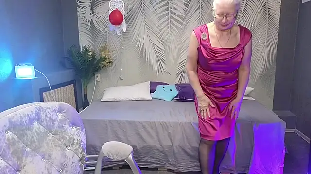 Maya Mayflower online show from 03-17-25, 12:25