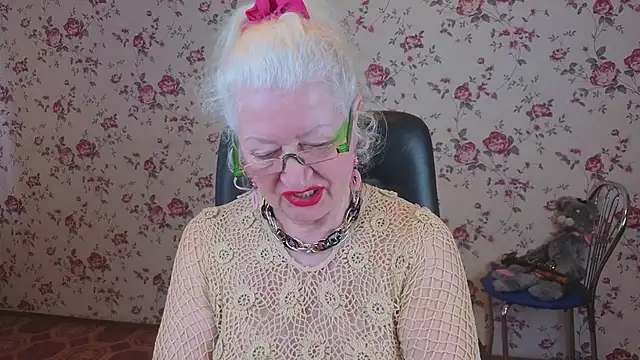 Maya Mayflower online show from 04-09-26, 06:19