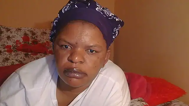 Snapshot of ebony_rose11 chatting on 10-08-25, 02:20 ebony rose11 online show from 10-08-25, 02:20