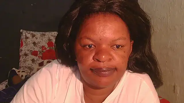 Snapshot of ebony_rose11 chatting on 11-06-25, 10:10 ebony rose11 online show from 11-06-25, 10:10