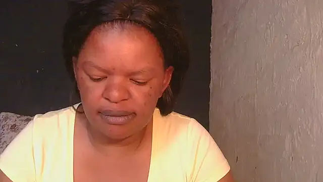 Snapshot of ebony_rose11 chatting on 11-09-25, 10:24 ebony rose11 online show from 11-09-25, 10:24