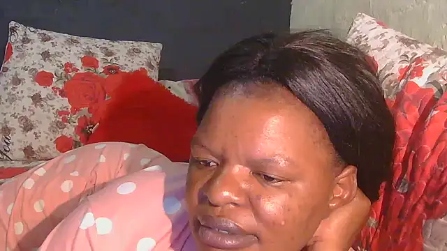 Snapshot of ebony_rose11 chatting on 11-25-25, 05:02 ebony rose11 online show from 11-25-25, 05:02