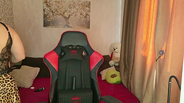 Snapshot of Anya-Sweet chatting on 09-26-25, 05:55 Anya-Sweet online show from 09-26-25, 05:55