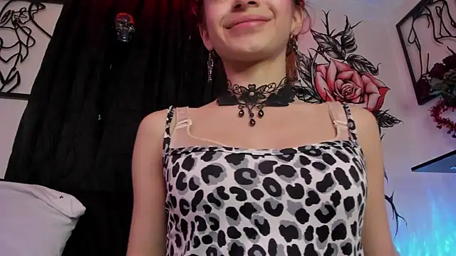 Snapshot of KratosAfroditacs chatting on 03-06-25, 11:53 KratosAfroditacs online show from 03-06-25, 11:53