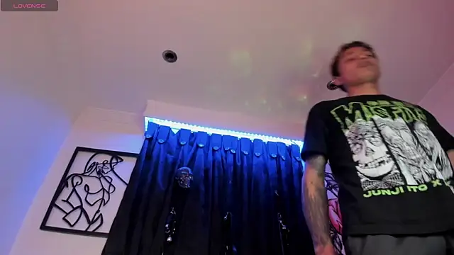 Snapshot of KratosAfroditacs chatting on 03-08-25, 10:13 KratosAfroditacs online show from 03-08-25, 10:13