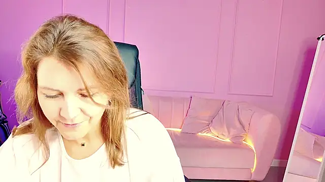 Snapshot of NicoleHitman chatting on 11-01-25, 09:22 NicoleHitman online show from 11-01-25, 09:22