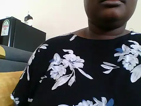 Nubian Nefertiti online show from 04-19-26, 07:07