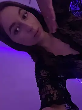 Snapshot of AlisaQSky chatting on 10-13-25, 03:12 AlisaQSky online show from 10-13-25, 03:12