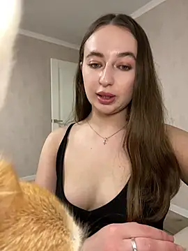 AlisaQSky online show from 02-25-26, 03:54