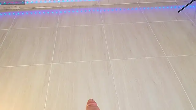 Vivi luv online show from 03-17-25, 07:35