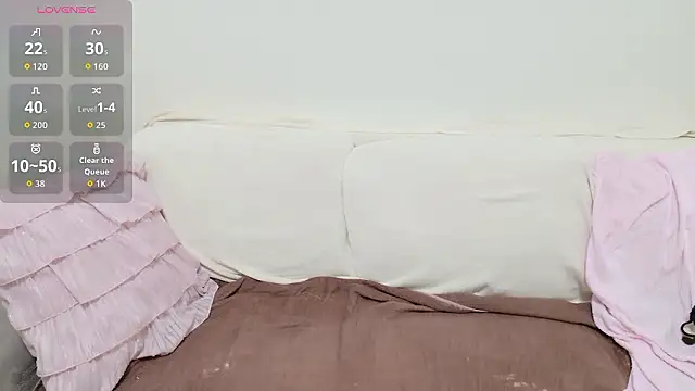 pppYukaqqq online show from 04-02-26, 11:41