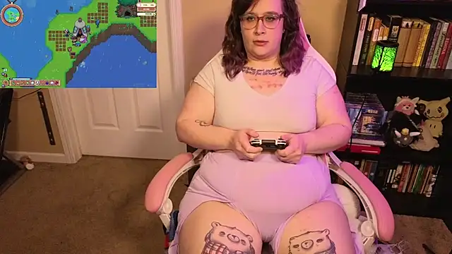 Snapshot of VioletNova chatting on 03-09-25, 01:46 VioletNova online show from 03-09-25, 01:46