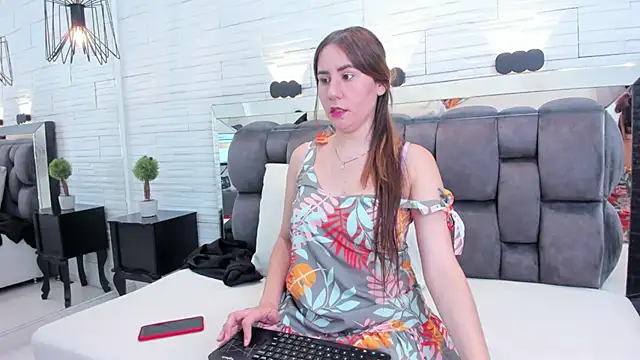 jade heartt online show from 03-13-25, 07:06