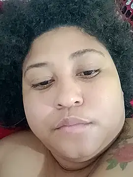 Snapshot of Ayliinn_ chatting on 10-29-25, 07:43 Ayliinn online show from 10-29-25, 07:43