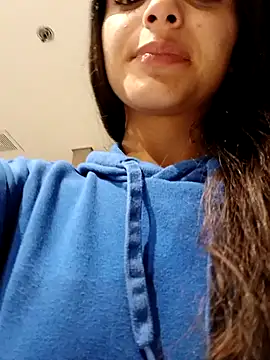 Snapshot of Valen_Person chatting on 09-24-25, 12:19 Valen Person online show from 09-24-25, 12:19