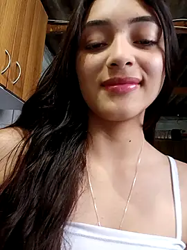 Snapshot of Valen_Person chatting on 10-11-25, 04:27 Valen Person online show from 10-11-25, 04:27