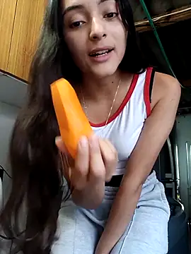 Snapshot of Valen_Person chatting on 10-21-25, 09:15 Valen Person online show from 10-21-25, 09:15