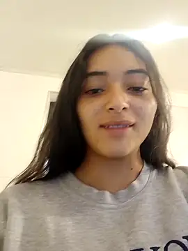 Snapshot of Valen_Person chatting on 10-31-25, 03:24 Valen Person online show from 10-31-25, 03:24