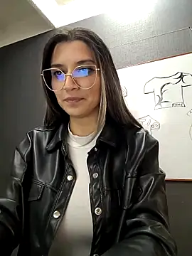 Isabella Varella online show from 03-15-25, 06:21