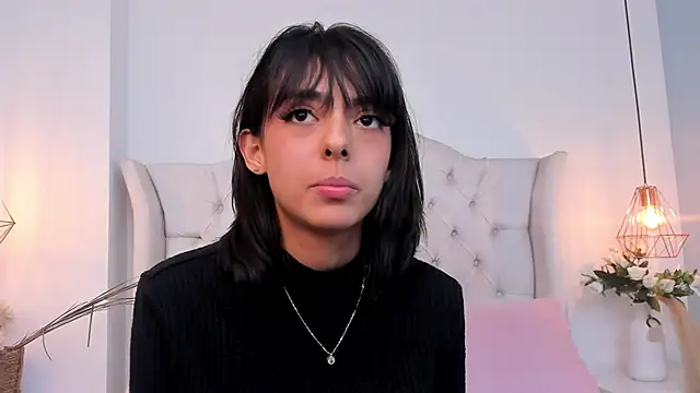 Snapshot of ZaraLuuv chatting on 03-14-25, 11:34 ZaraLuuv online show from 03-14-25, 11:34