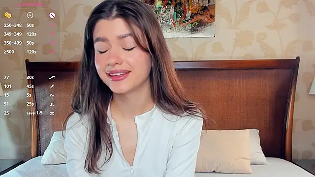 Snapshot of CathrynCovil chatting on 10-19-25, 07:53 CathrynCovil online show from 10-19-25, 07:53