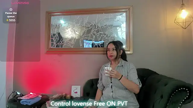 Chanel milff  online show from 03-12-25, 12:15