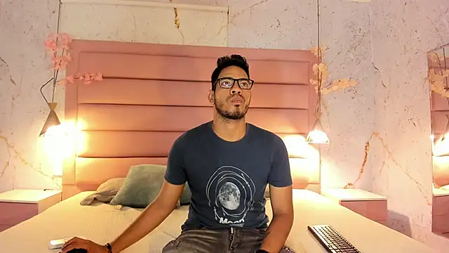 Snapshot of ETHAN_DRAVEN chatting on 09-08-25, 07:13 ETHAN DRAVEN online show from 09-08-25, 07:13