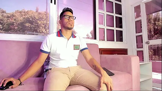 Snapshot of ETHAN_DRAVEN chatting on 09-13-25, 06:40 ETHAN DRAVEN online show from 09-13-25, 06:40