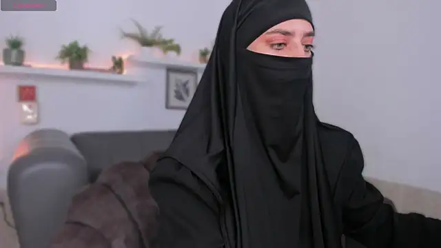 Snapshot of salma_arabicc chatting on 06-11-26, 11:08 salma arabicc online show from 06-11-26, 11:08
