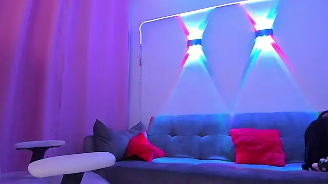 Snapshot of gaaby_foxx chatting on 10-11-25, 01:31 gaaby foxx online show from 10-11-25, 01:31