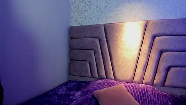 Snapshot of elaia_muller_ chatting on 11-12-25, 04:24 elaia muller online show from 11-12-25, 04:24