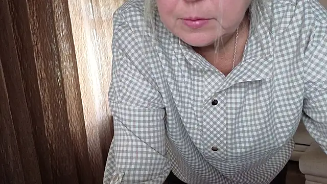 Snapshot of Wane_Witch chatting on 09-14-25, 03:49 Wane Witch online show from 09-14-25, 03:49