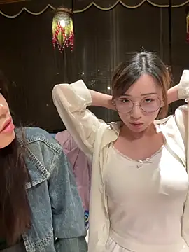 Snapshot of TOP_yoyo chatting on 11-29-25, 12:08 TOP yoyo online show from 11-29-25, 12:08