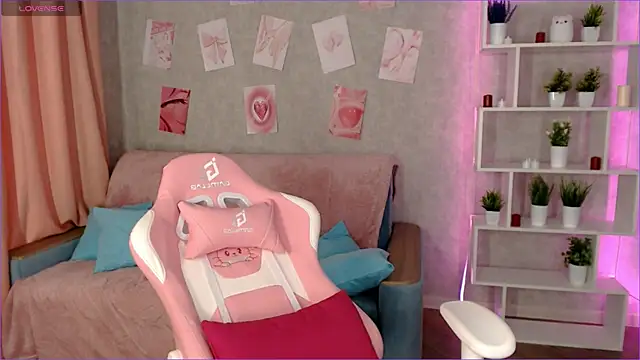 Cassie Scott online show from 03-16-25, 04:52