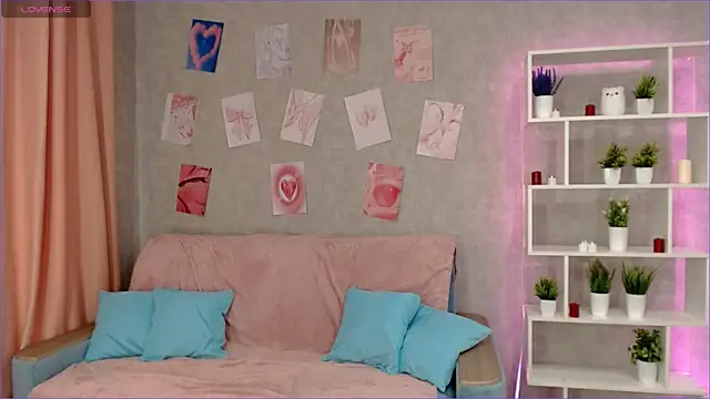 Cassie Scott online show from 03-17-25, 08:40