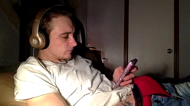 Ilovepussy1911 online show from 02-08-26, 08:45