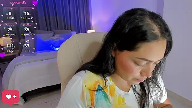 Snapshot of heidy_johns chatting on 03-20-25, 03:23 heidy johns online show from 03-20-25, 03:23